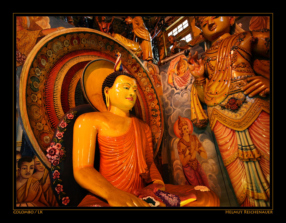 Gangaramaya Temple I, Colombo / LK