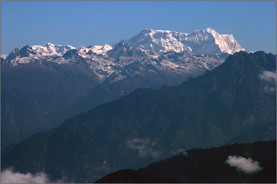 gangkhar puensum (7541 m)