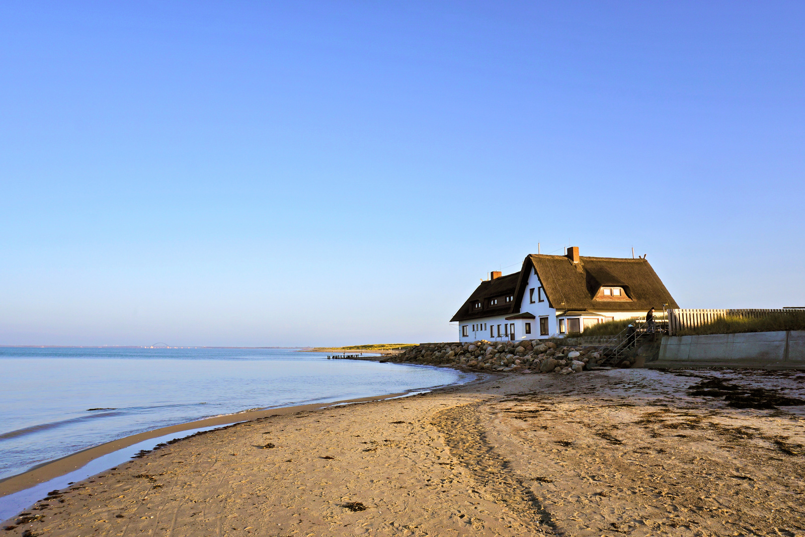 Ganz am Ende, in der Morgensonne. 