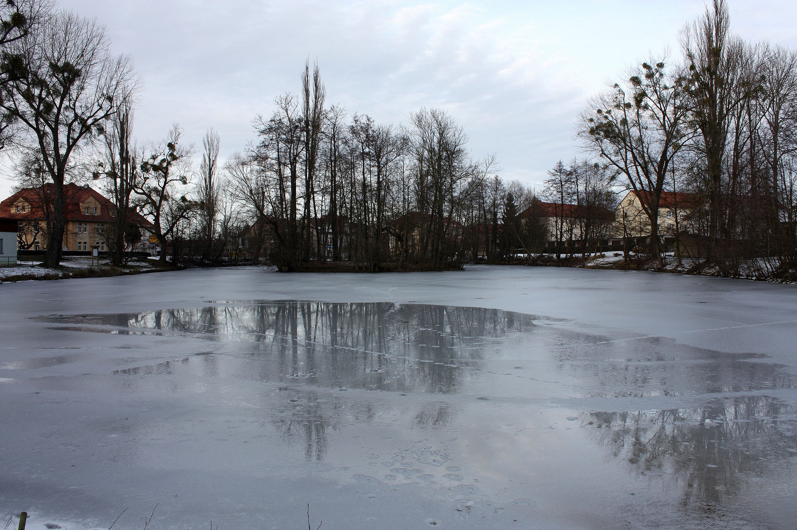 Dünnes Eis Dünnes Eis
