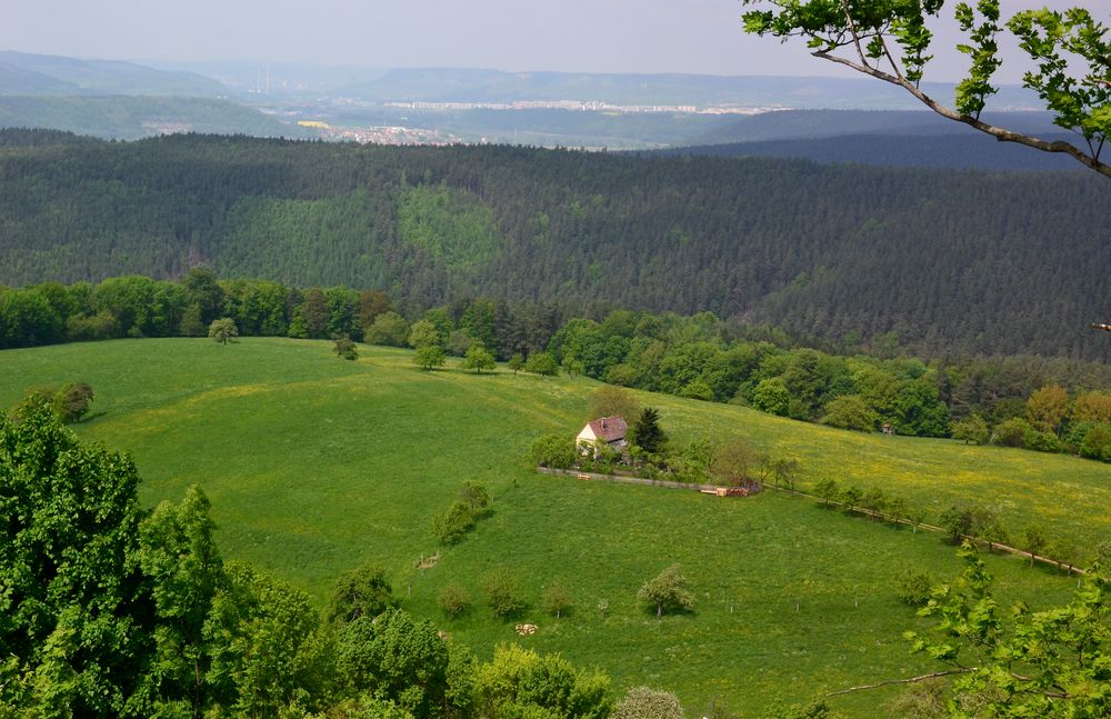 Ganz hinten sieht man Jena