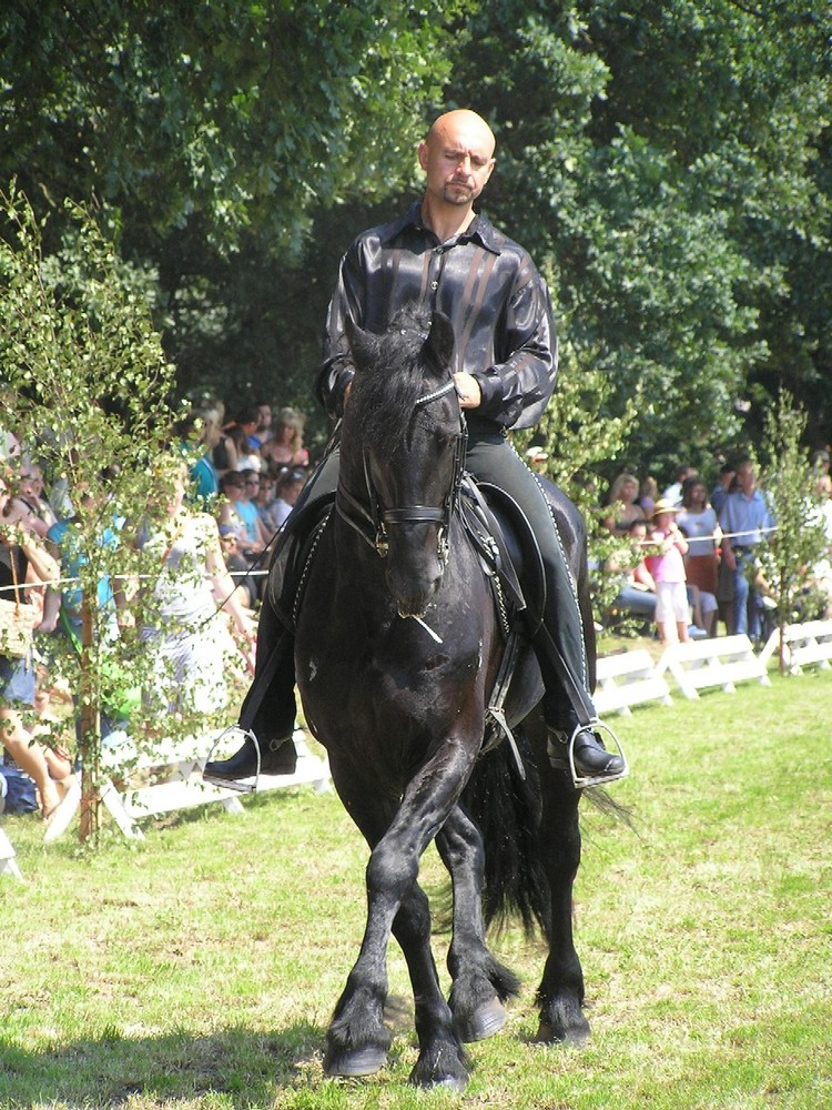 Ganz in Schwarz