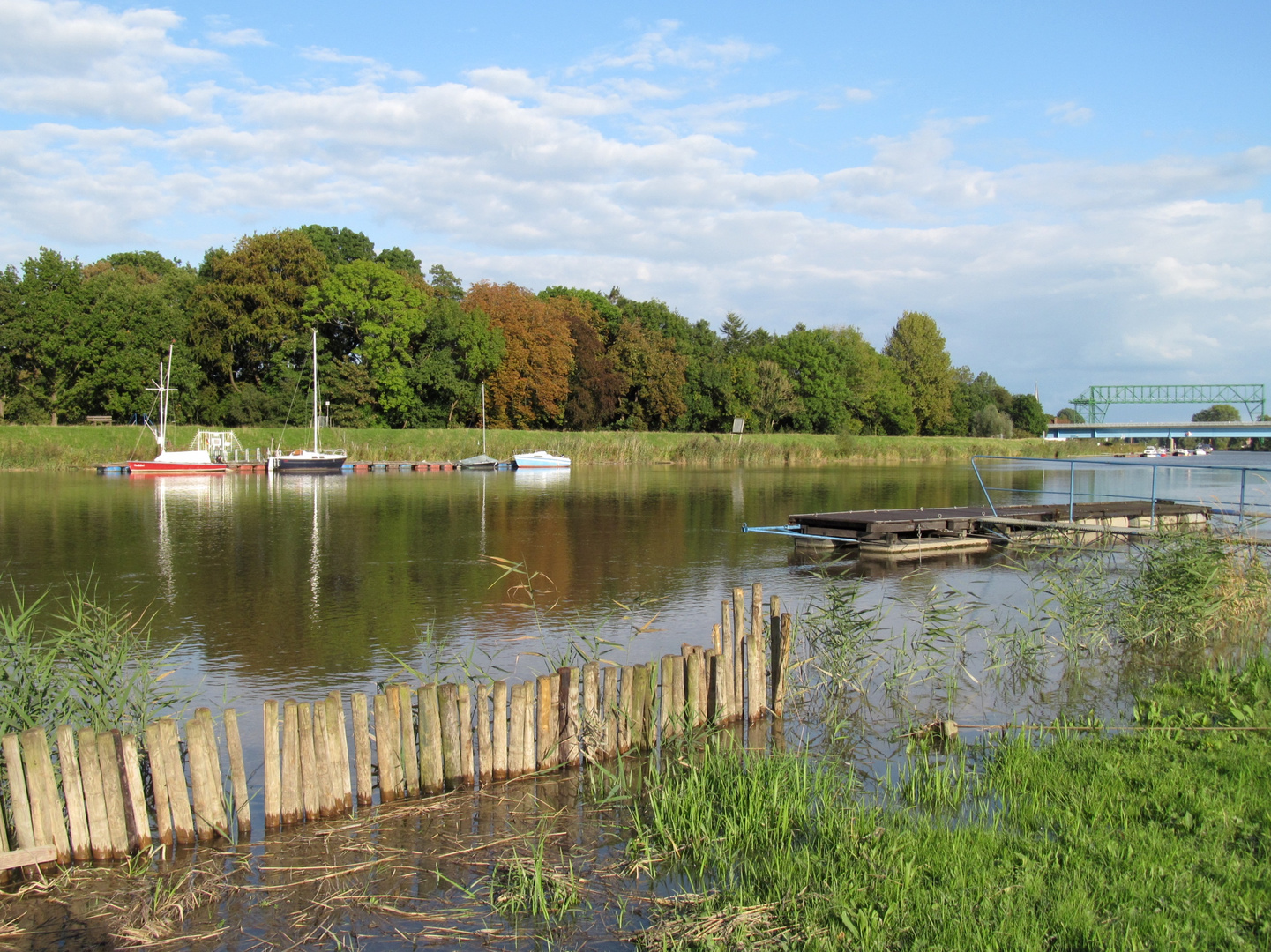 ganz schön hoch das Wasser .............