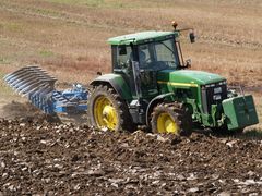 Ganz schön stark der John Deere 8300 !!