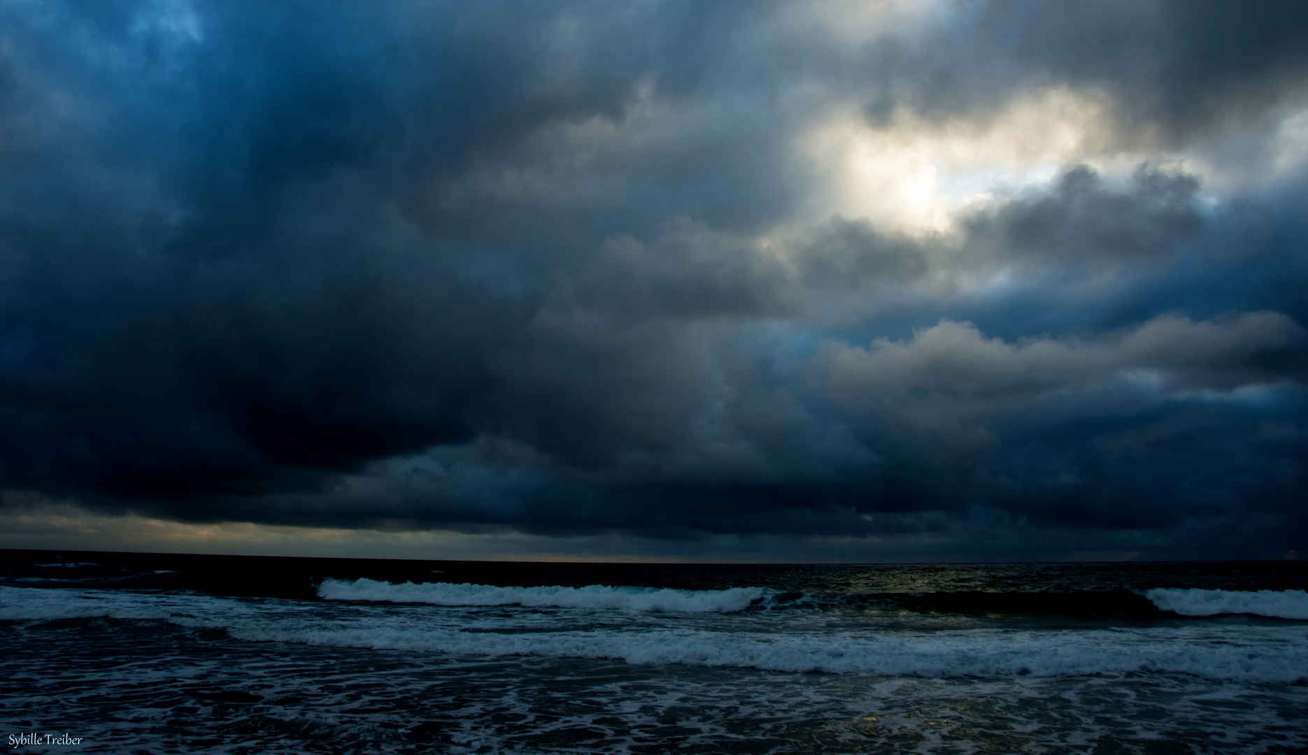 Ganz tief hingen die Wolken