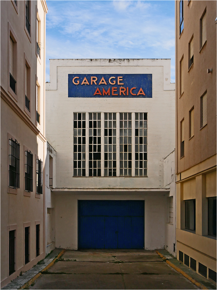 GARAGE AMERICA