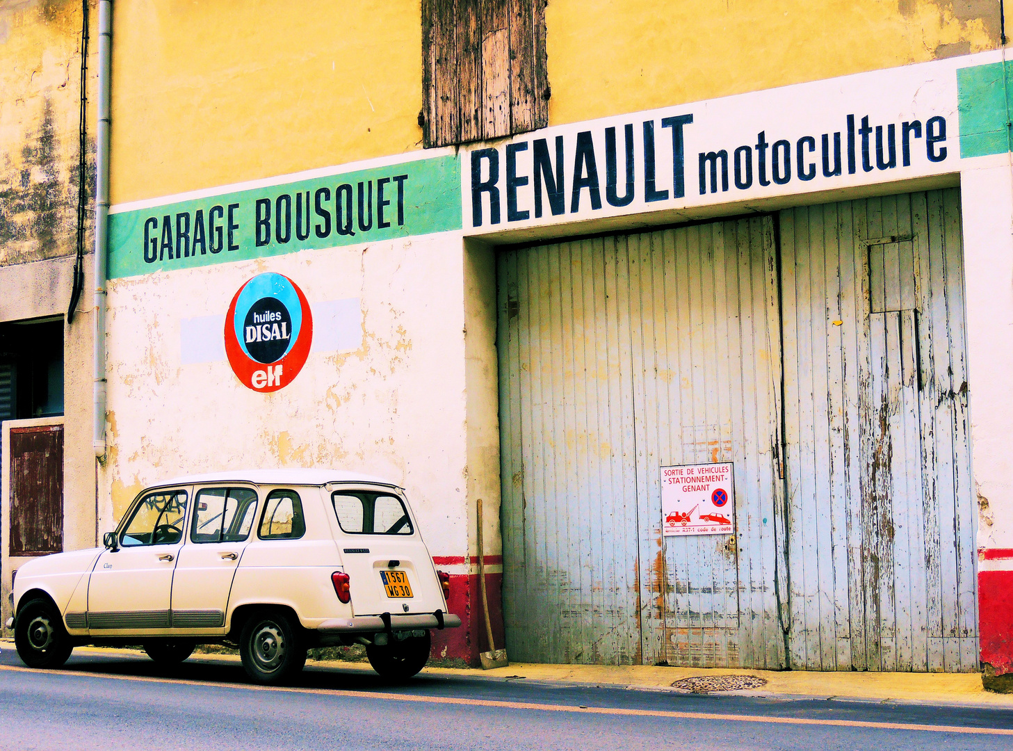 Garage Renault + Quatrelle 'Clan'