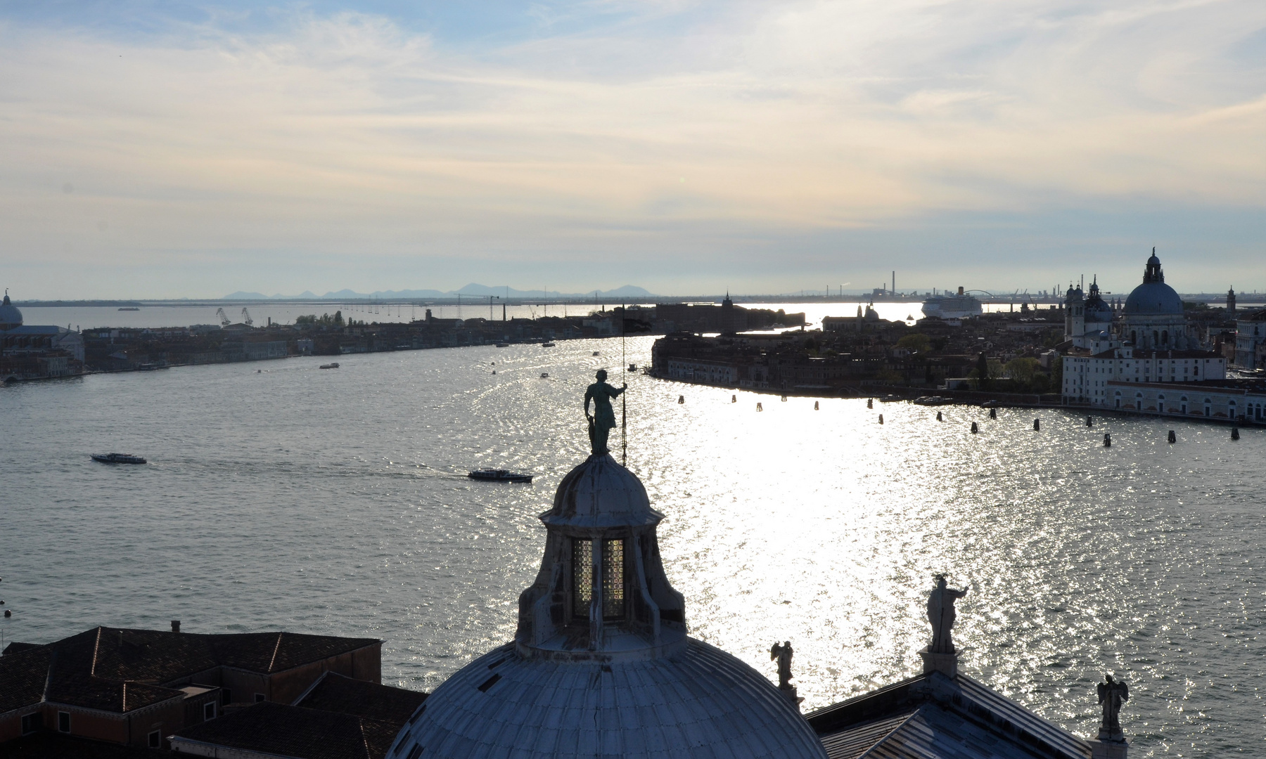 Gardando il Canale della Giudecca