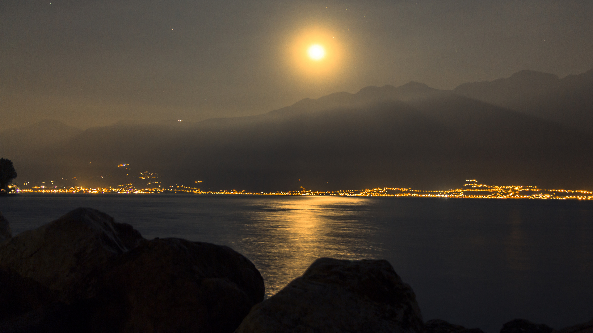 Gardasee bei Nacht