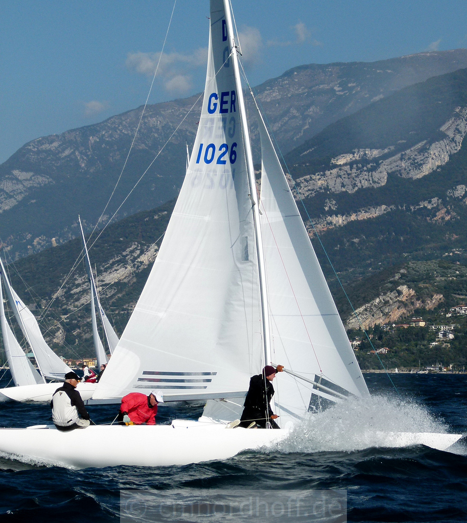 Gardasee: Drachen-Crew bereitet sich auf den Spi-Kurs vor