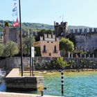 Gardasee, Hafeneinfahrt u, Skaligerburg Torri del Benaco