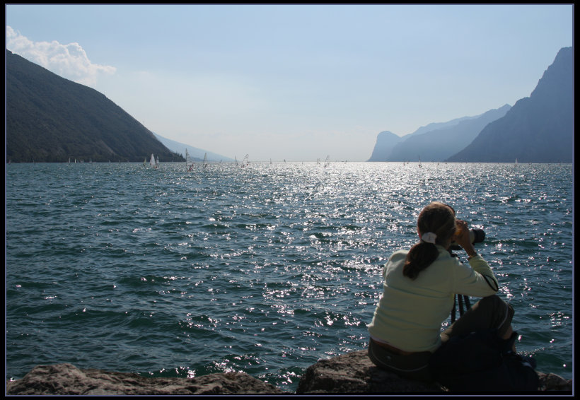 Gardasee im Gegenlicht