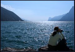 Gardasee im Gegenlicht