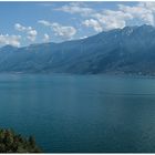 Gardasee mit Blick auf das Monte Baldo Massiv