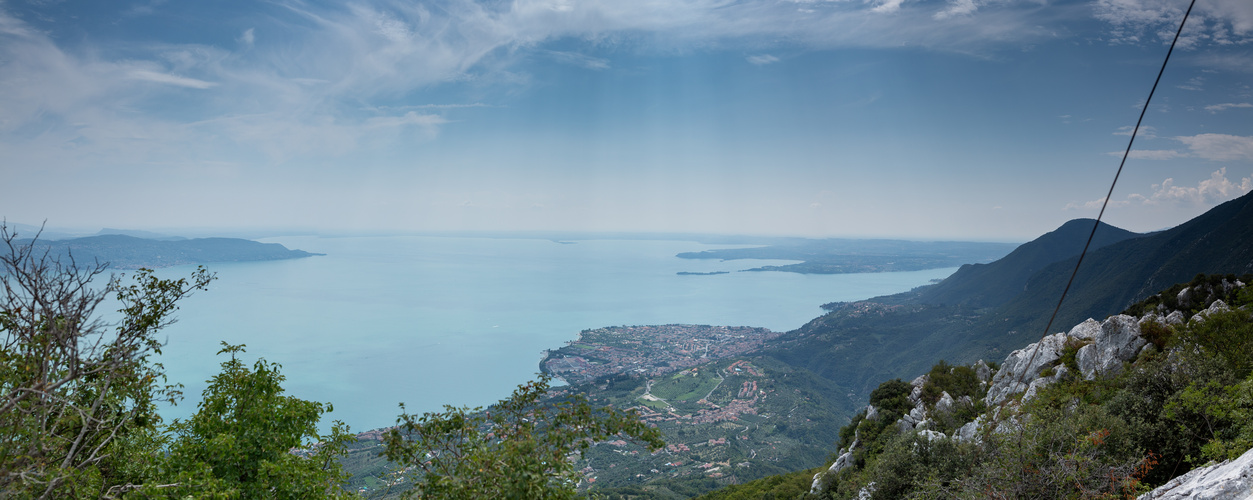 Gardasee mit Blick auf Maderno