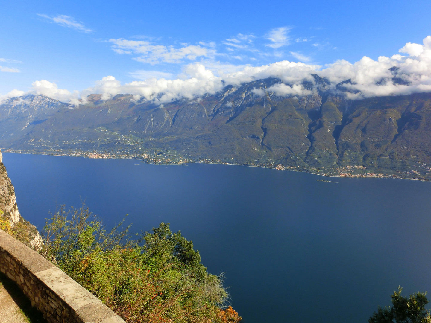 Gardasee Tiefblick