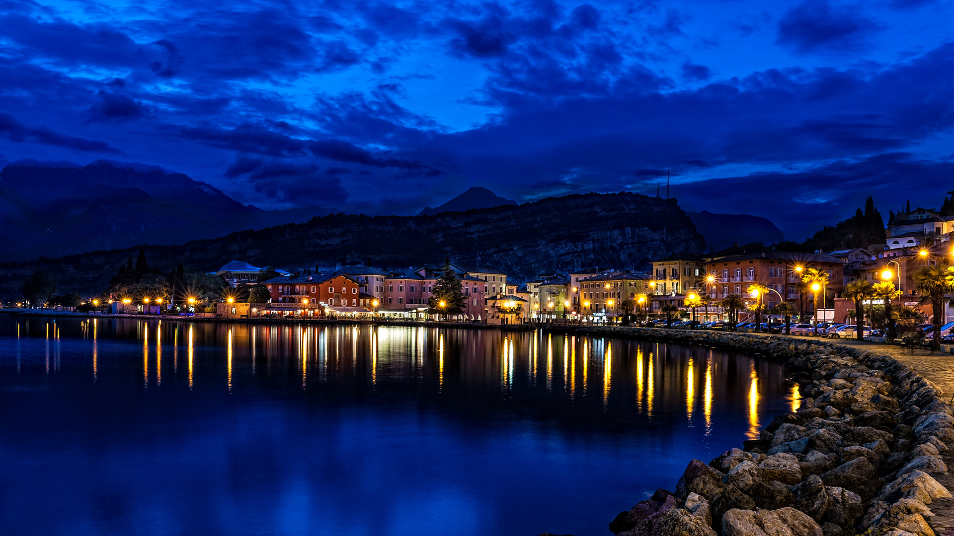 Gardasee - Turbel zur blauen Stunde