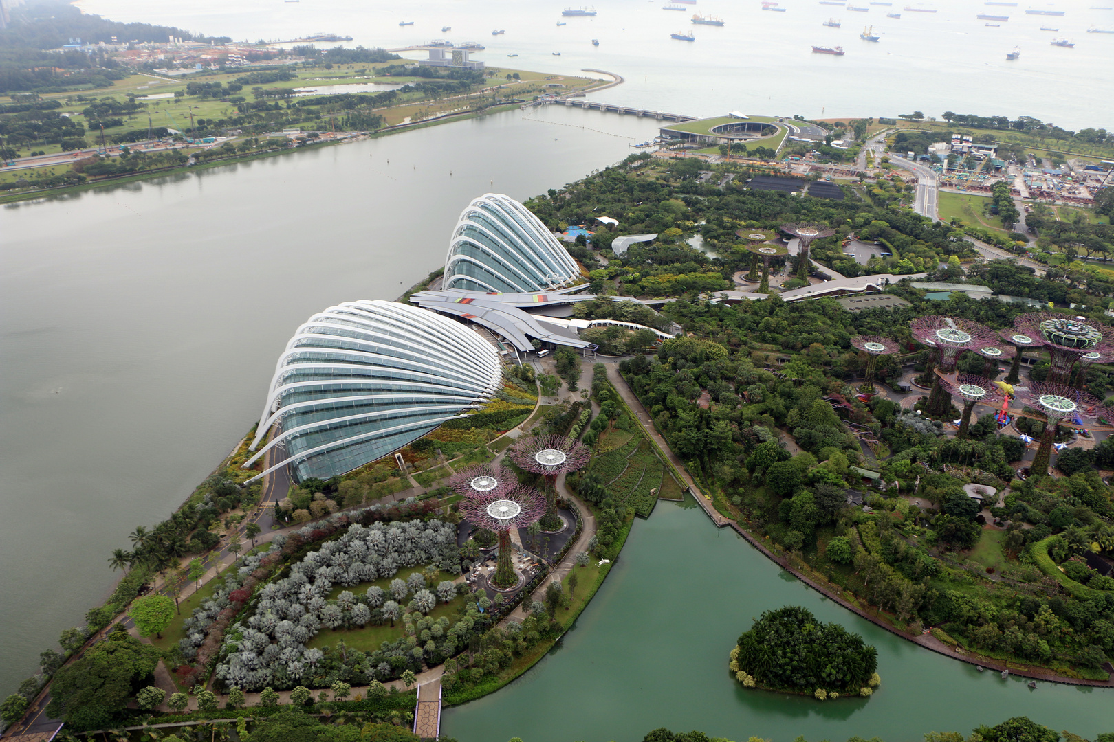 GARDEN BY THE BAY