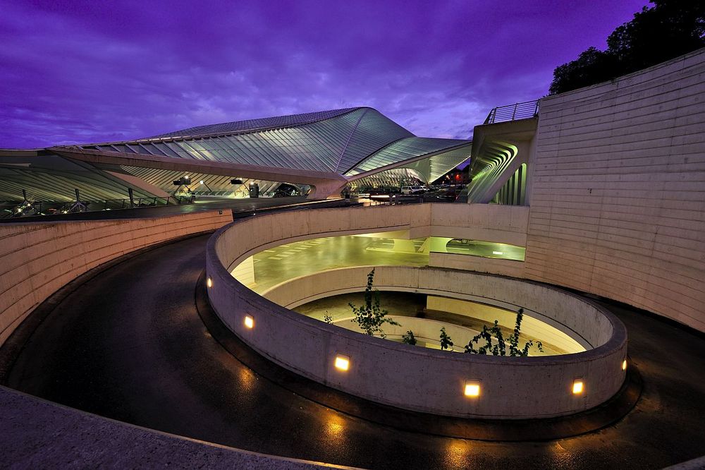 Gare de Liége-Guillemins Parkhausspirale normal