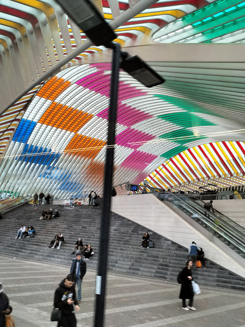 Gare de Liège par Daniel Buren en Belgique 