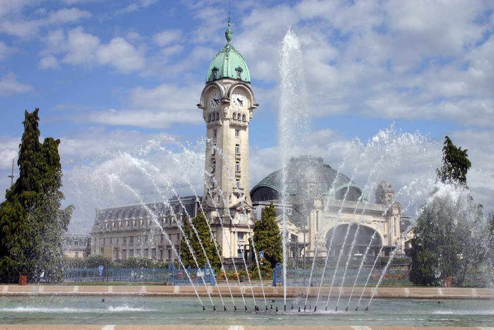 Gare de Limoges avec fontaine