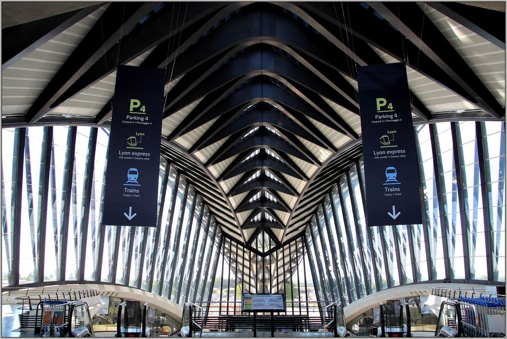 Gare de Saint-Exupéry TGV,