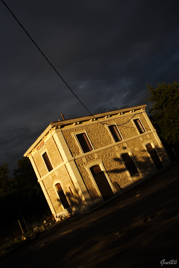 Gare de Saint Lattier