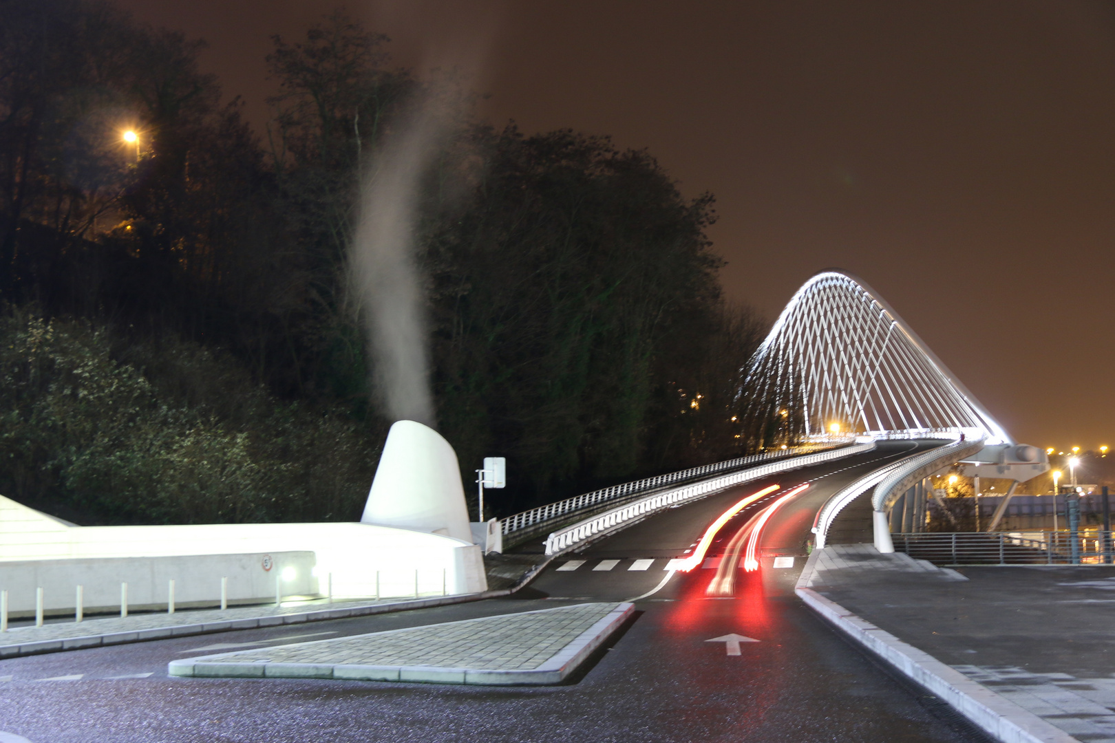 Gare des Guillemins (Calatrava), viaduc du parking sup. Liège .