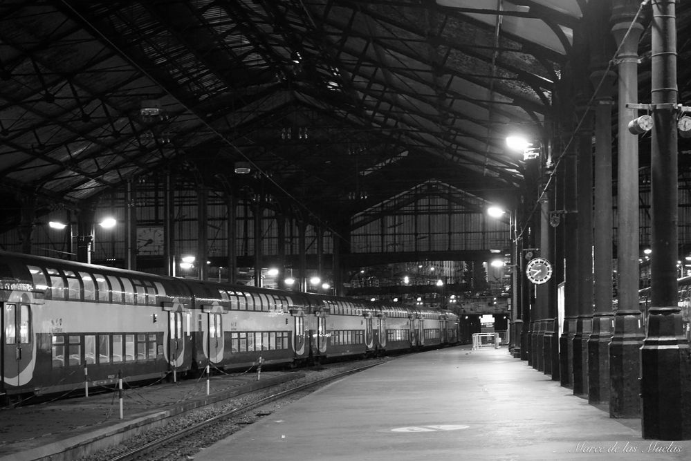 ...Gare Saint Lazare...