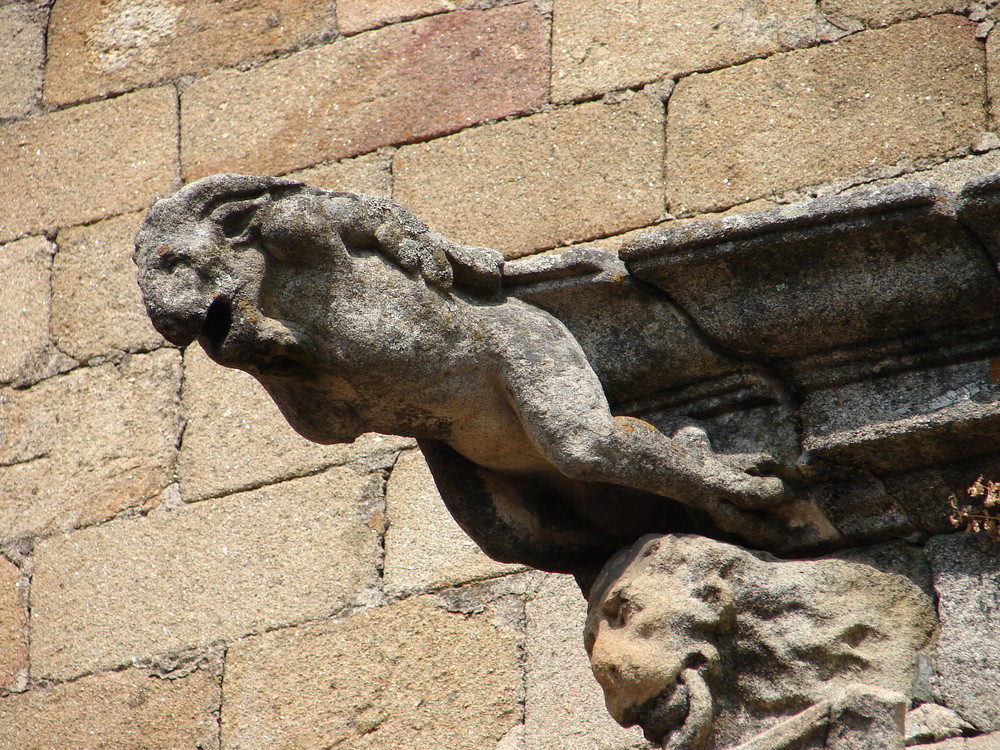 Gárgola de la iglesia de San Nicolás de Plasencia Cáceres