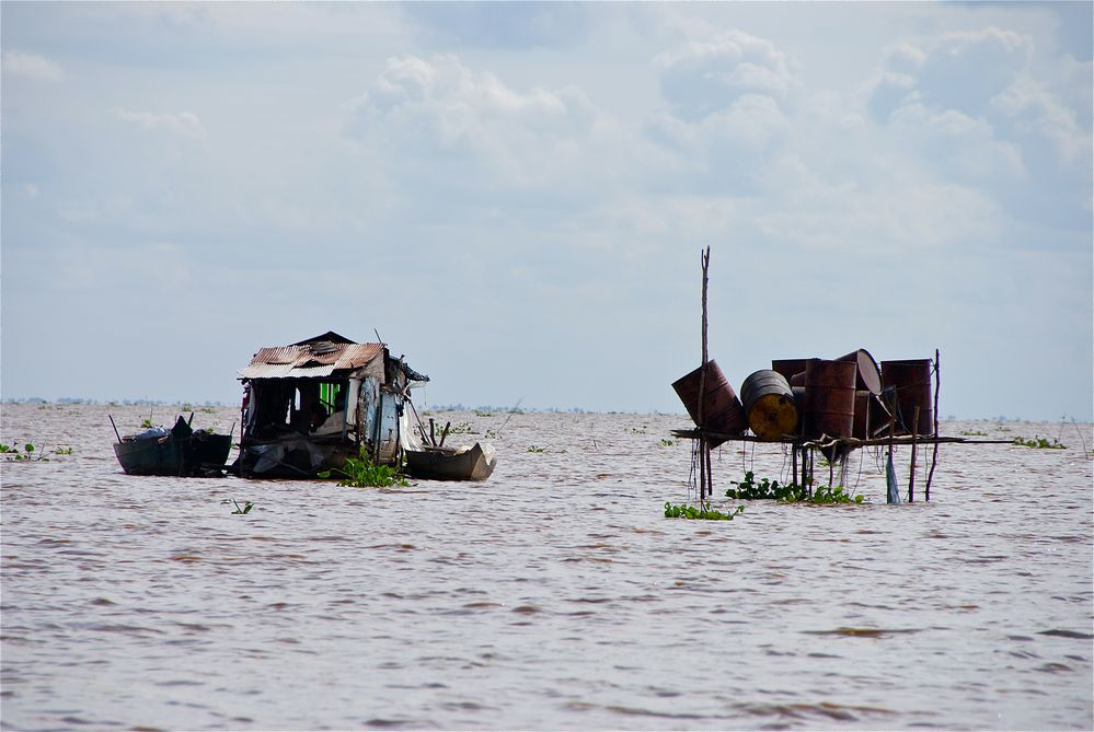 Garçonnière am tonle sap, cambodia 2010