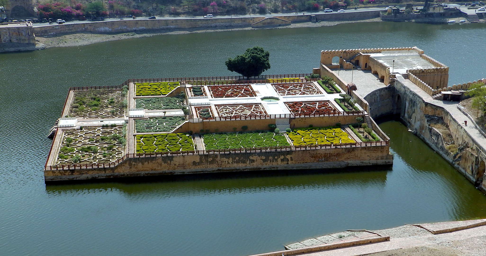 Garten-Insel Amber Palace