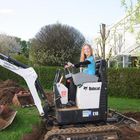 Gartenarbeiten mit Bobcat