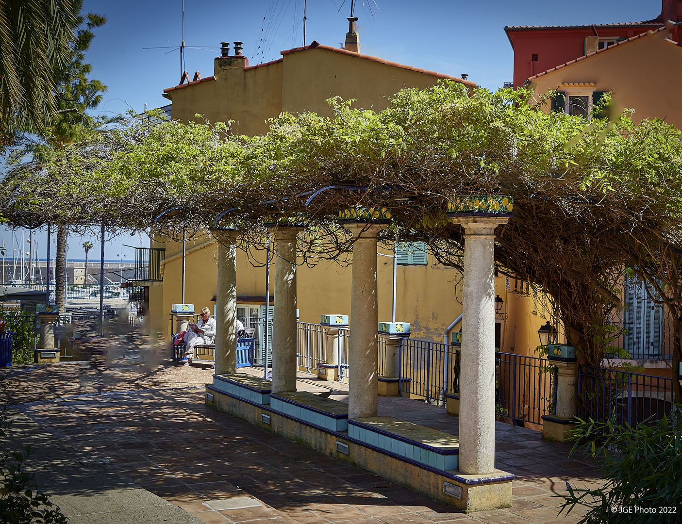 Gartenlaube zum Ausruhen in Menton