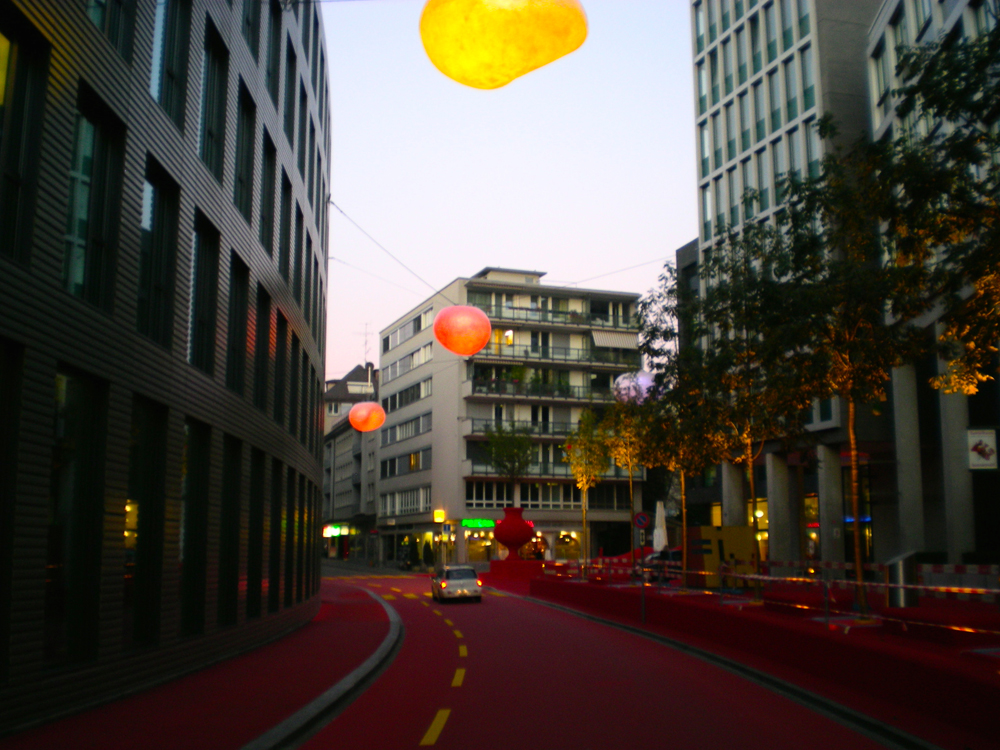 Gartenstrasse in der Abend Dämmerung 