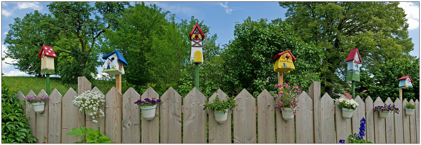 Gartenzaun für Vogelfreunde