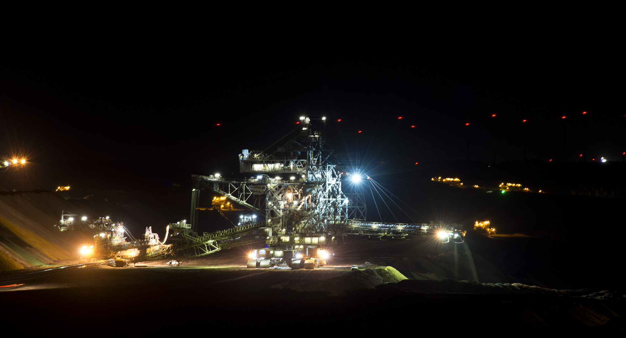 Garzweiler 2 bei Nacht