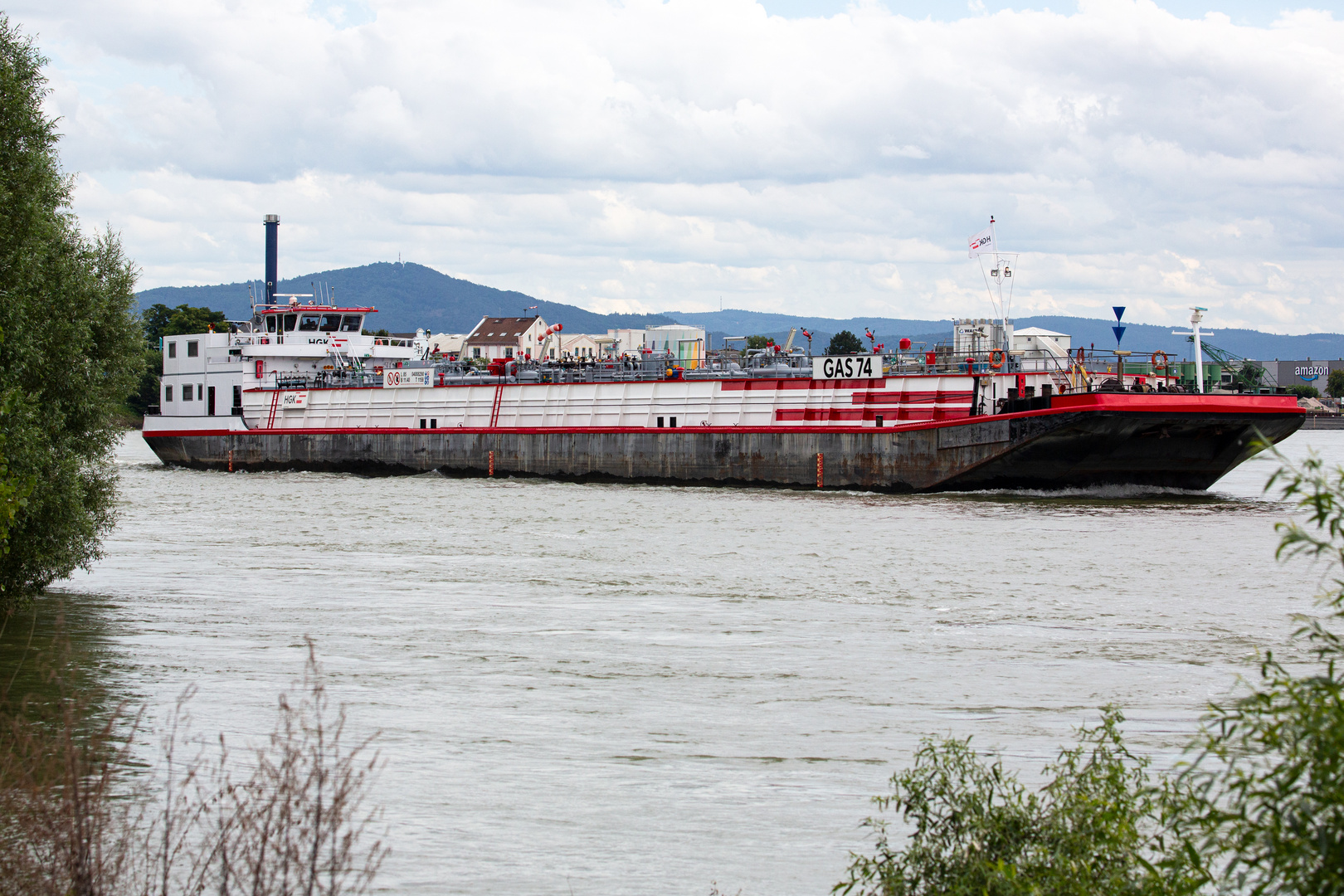 "Gas 24" bei Biebesheim auf dem Rhein