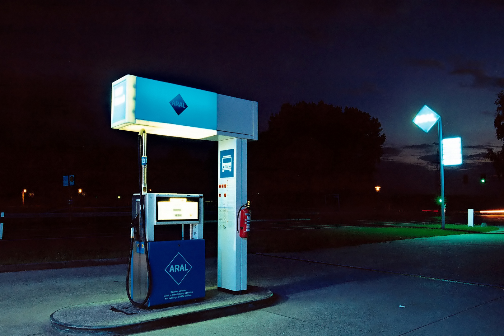[Gasoline Station 2]