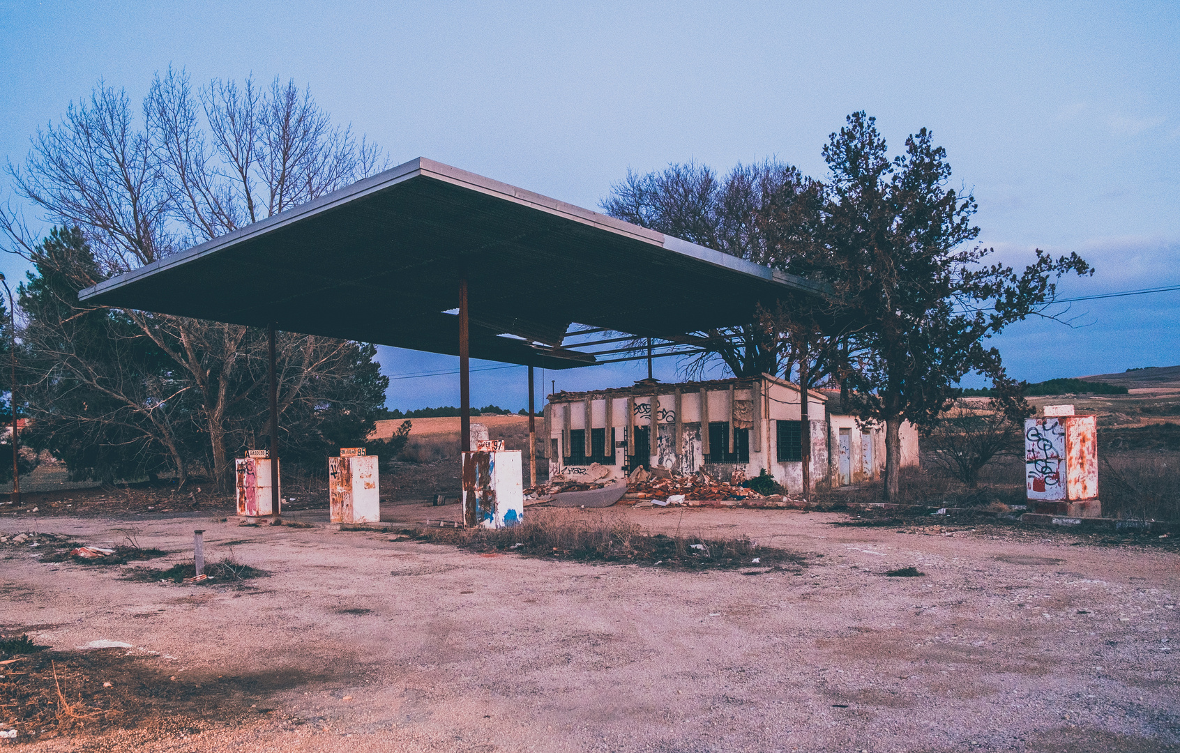 Gasolinera abandonada