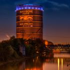 Gasometer am Abend