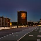 Gasometer in der blauen Stunde