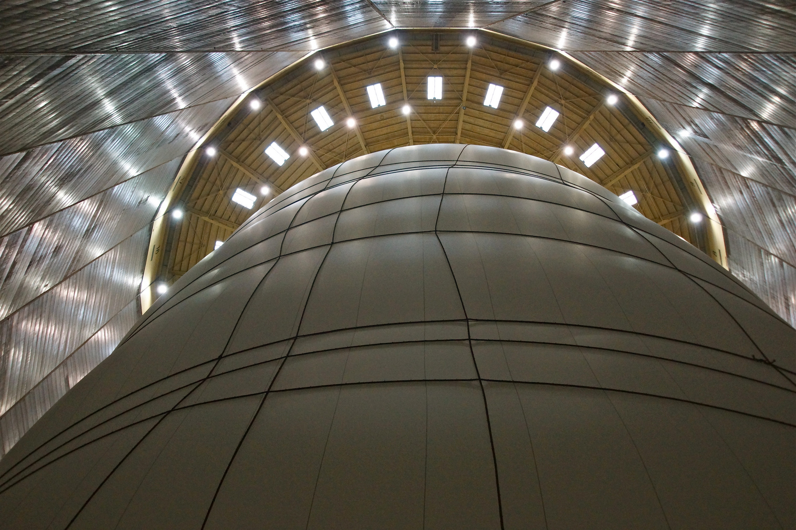 Gasometer Oberhausen - Christo - III