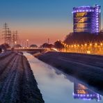 Gasometer Oberhausen im Morgenlicht