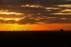 Gasometer Oberhausen im Sonnenuntergang