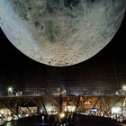 Gasometer Oberhausen mit Mond