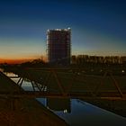 Gasometer zur blauen Stunde