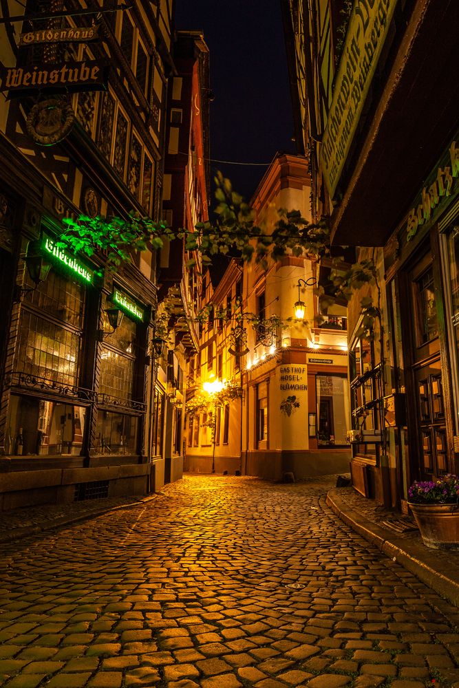 Gasse am Abend