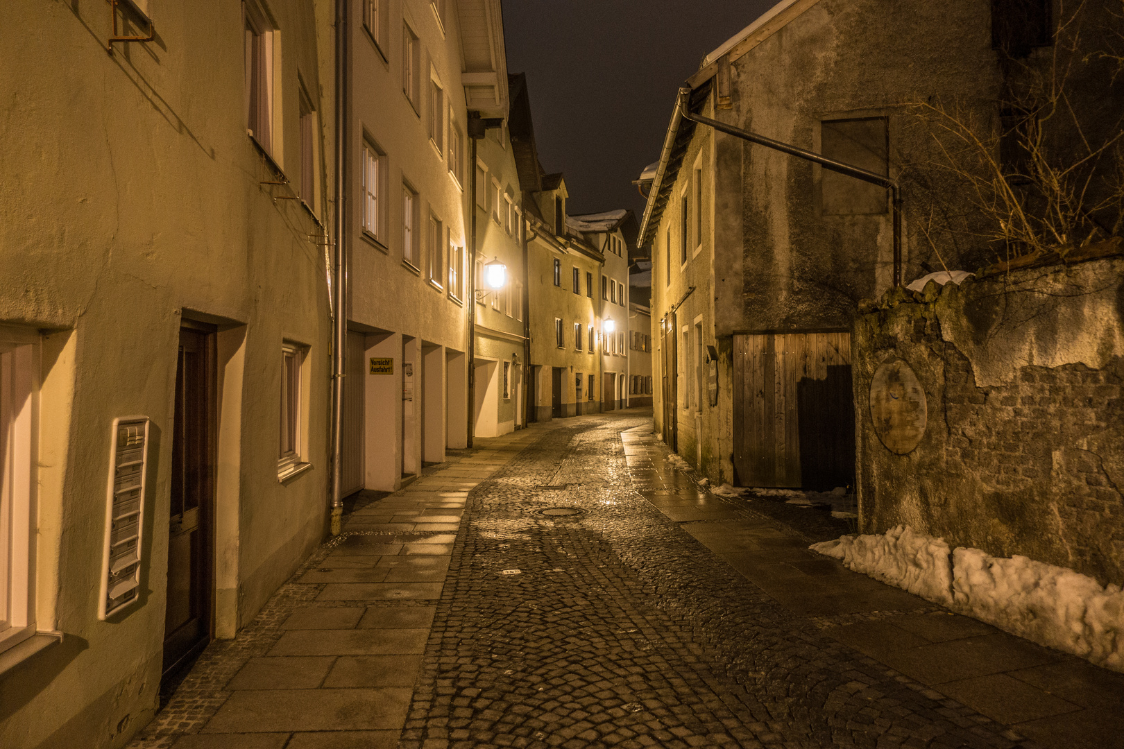 Gasse bei Nacht