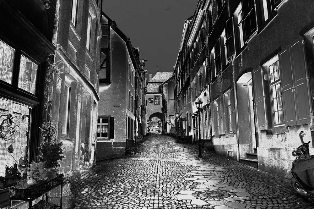 Gasse bei Nacht